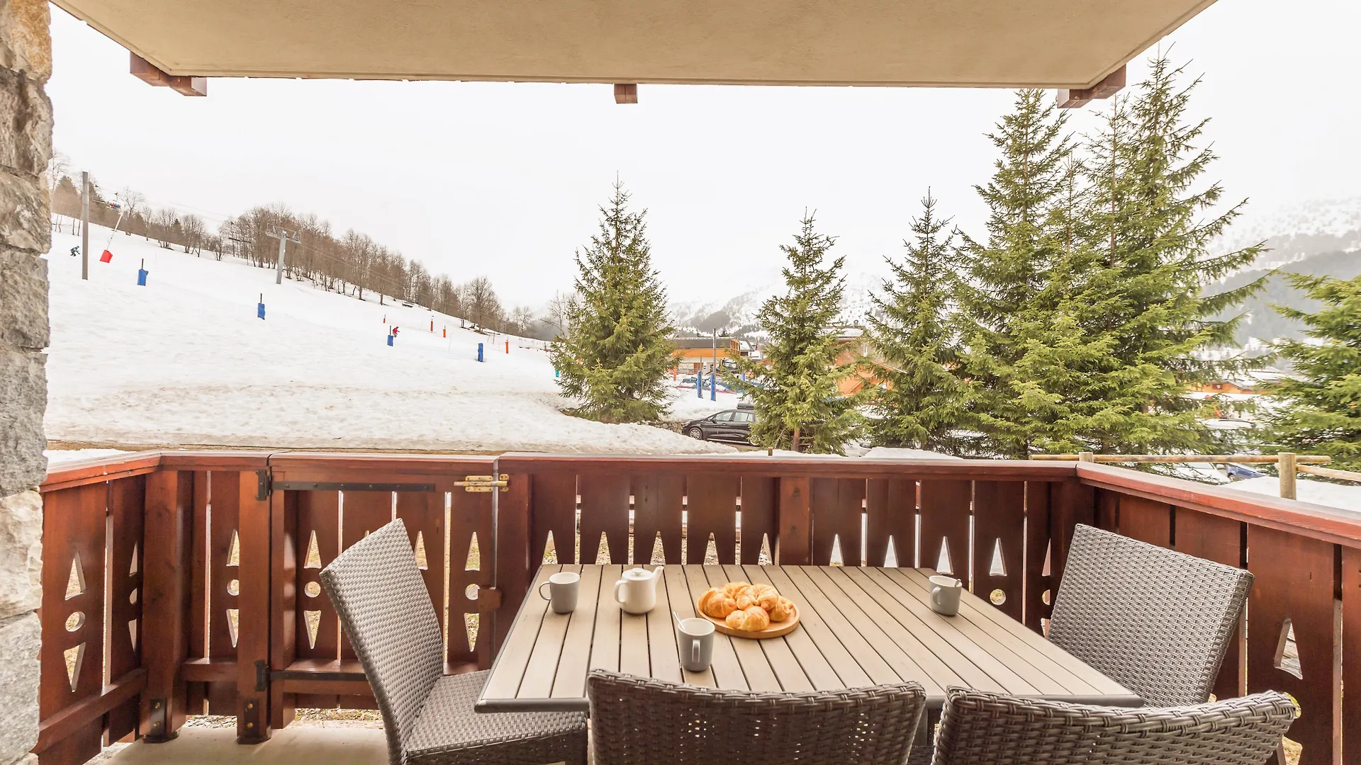 Residence Pierre & Vacances Premium Les Fermes De Meribel Aparthotel